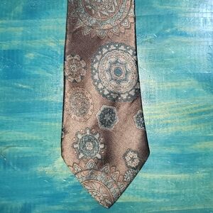 Metallic tie with flower design NEW